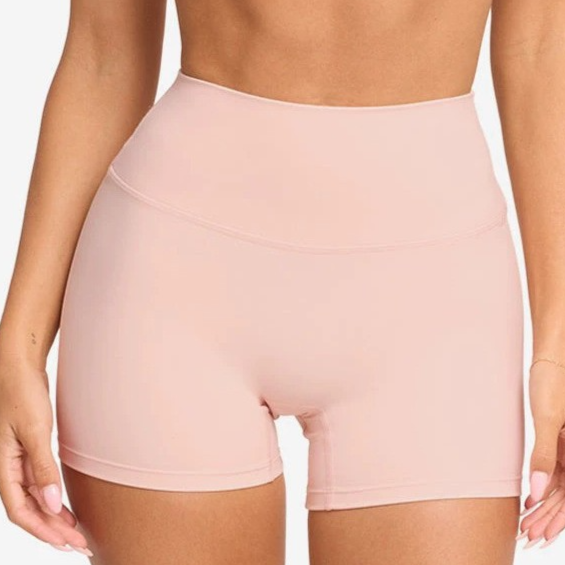 Camiseta y pantalones de yoga